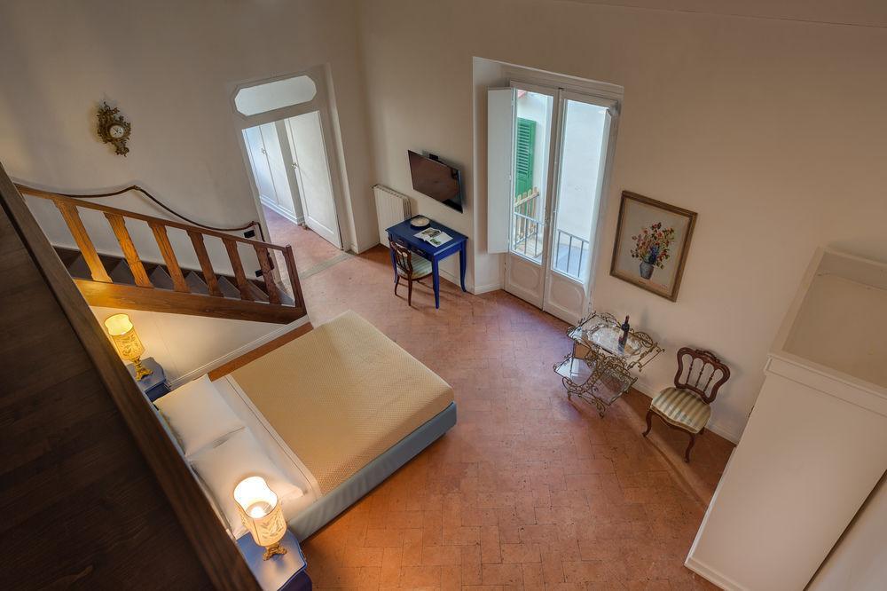 Residenza D'Epoca Borgo Albizi Hotel Florence Exterior photo