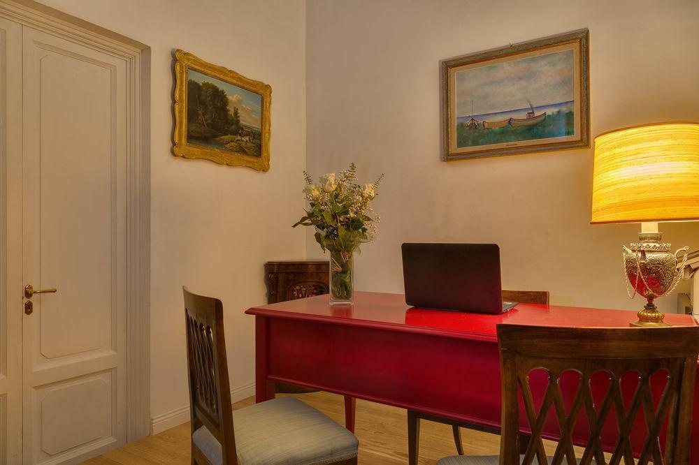 Residenza D'Epoca Borgo Albizi Hotel Florence Exterior photo